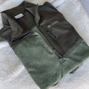 Columbia sweater, size xl, never used